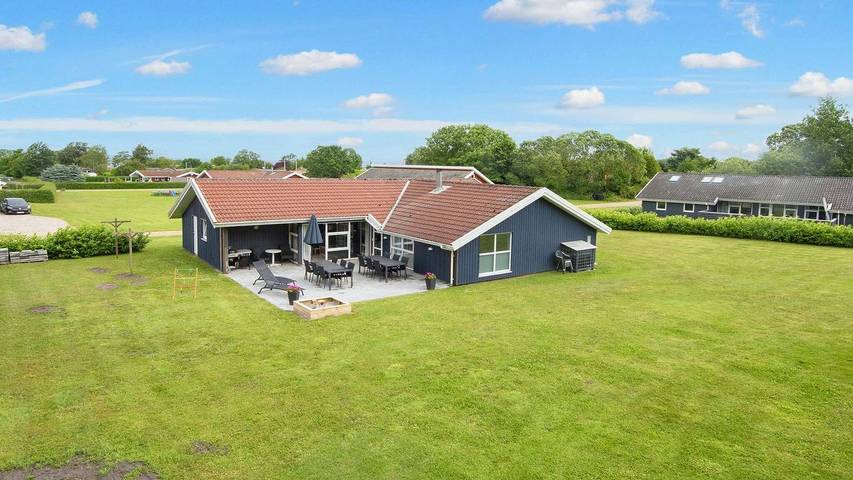 Ferienhaus für 13 Personen, mit Whirlpool und Sauna sowie Pool, mit Haustier in Nordborg