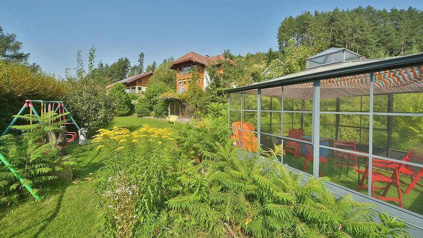 Ferienhaus für 14 Personen, mit Ausblick und Pool sowie Seeblick und Garten, mit Haustier am Millstätter See - 3