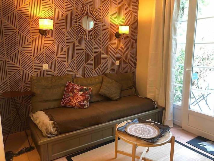 Location de vacances pour 5 personnes, avec Jacuzzi et Terrasse ainsi que Jardin et Piscine à Monflanquin