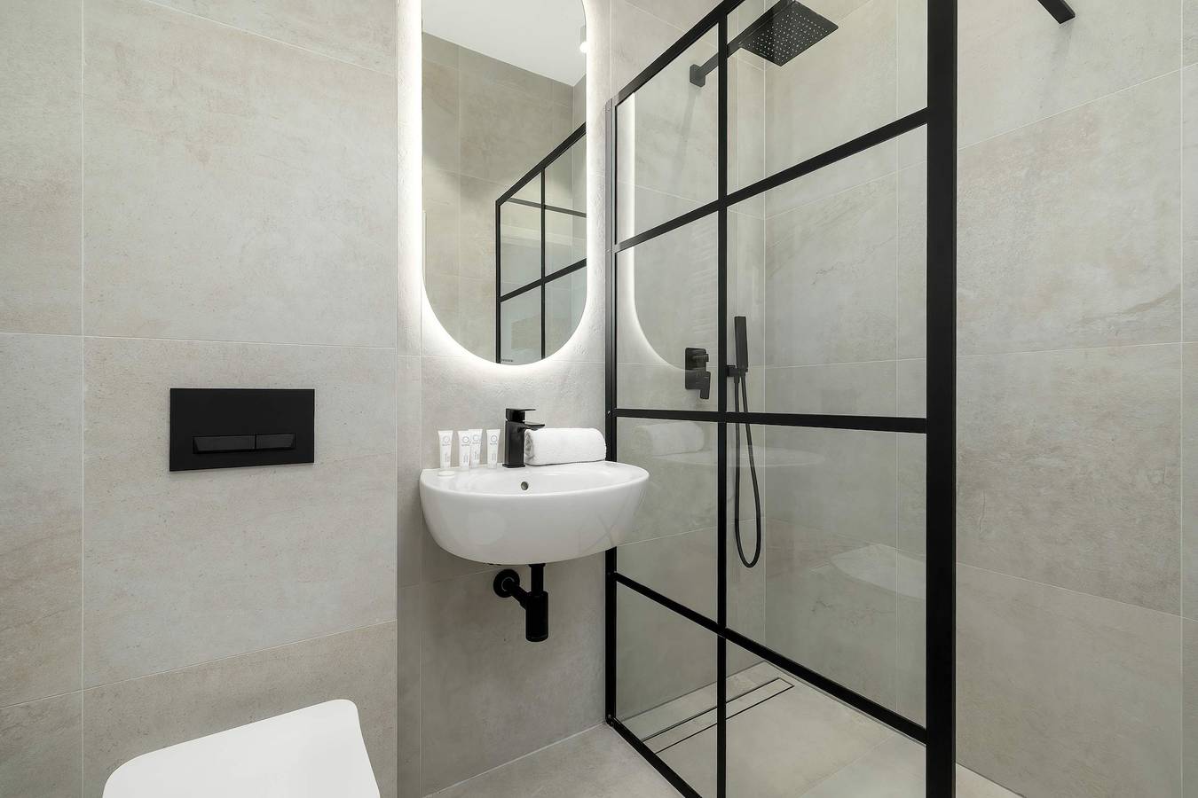 Appartamento intero, Modern Apartment with Garden | Private Parking in Dębniki, Cracovia