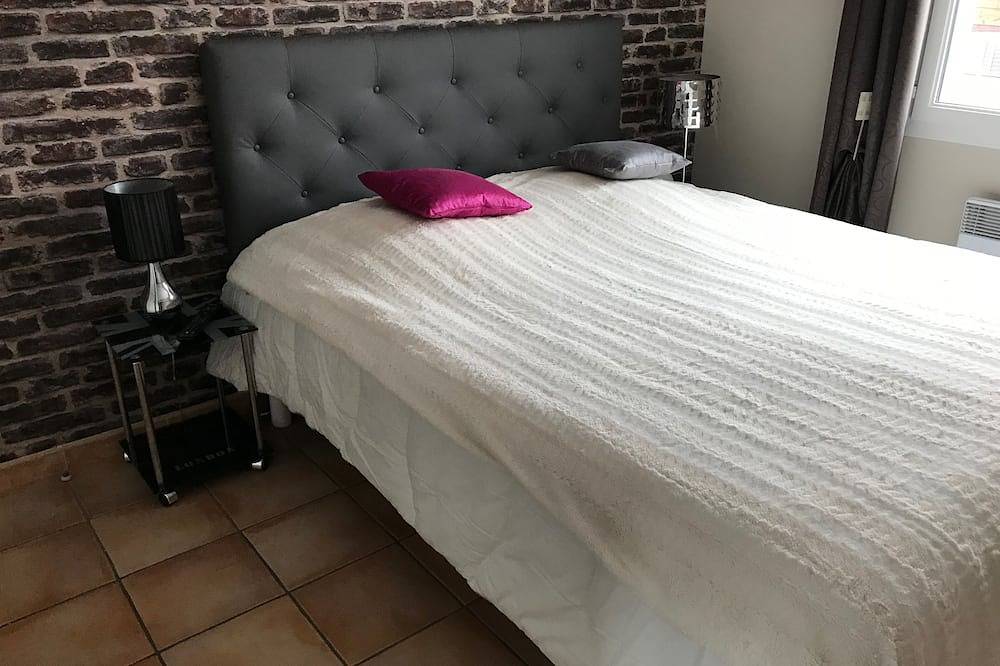 Molleges-Alpilles Belle Villa climatisée avec piscine privée chauffée in Mollégès, Région d'Arles