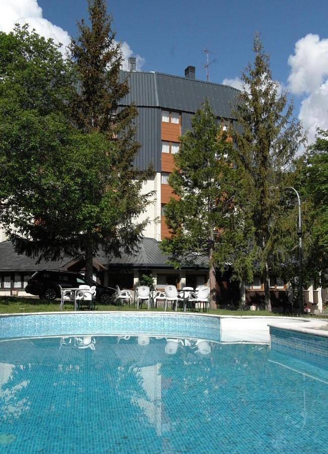 Hotel para 2 personas, con sauna y jardín además de piscina y vistas - 1