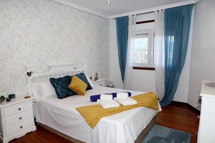 Location de vacances pour 14 personnes, avec piscine et terrasse ainsi que jardin et vue, animaux acceptés à Gondomar - 4