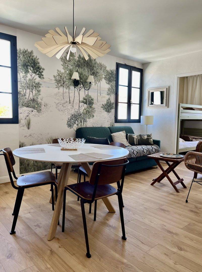 Gîte de charme Eglantine, 2 chambres, terrasse, patio, parking in La Flotte, Île de Ré
