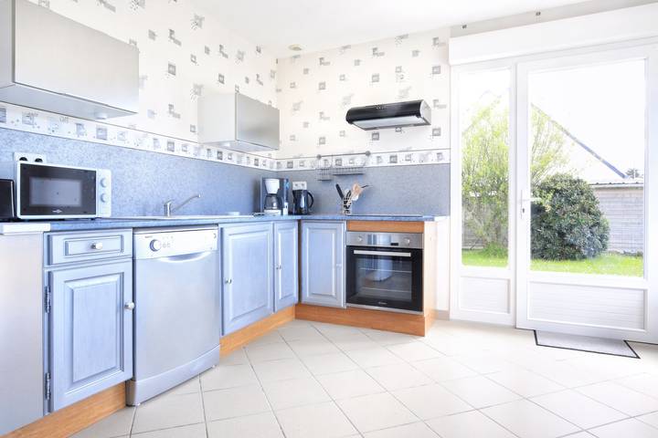 Location de vacances pour 8 personnes, avec terrasse et jardin à Denneville - 4