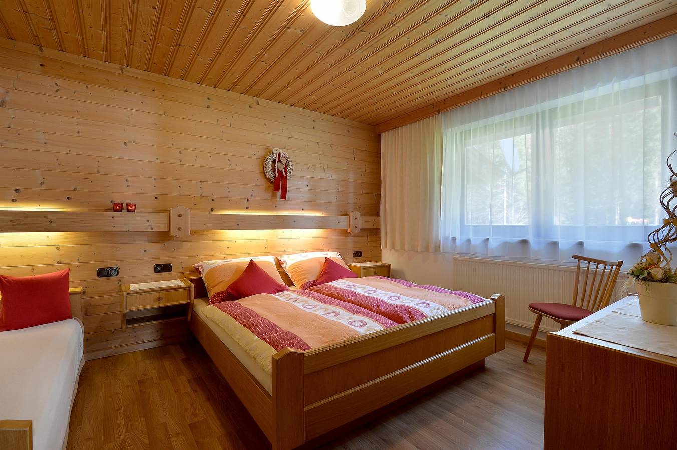 Ganze Ferienwohnung, Ferienwohnung "Erdgeschoss" 2 Schlafräume in Ellmau, Kaisergebirge