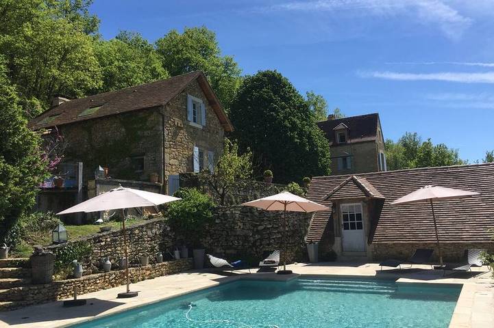 Location de vacances pour 10 personnes, avec terrasse et jardin à Mauzens-et-Miremont