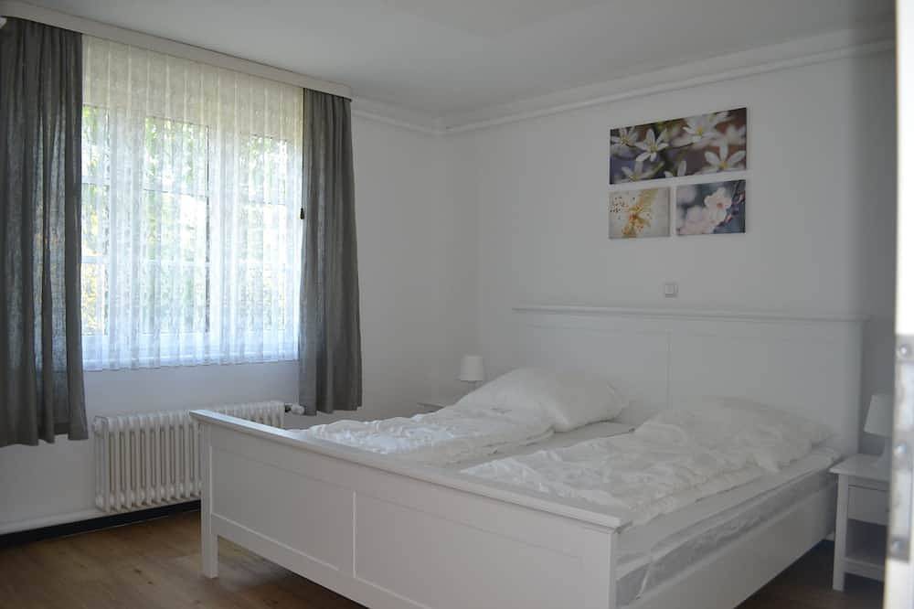 Reetdachhaus in Strandnähe mit großem Garten für 8 Personen in Böhl (St. Peter-Ording), St. Peter-Ording