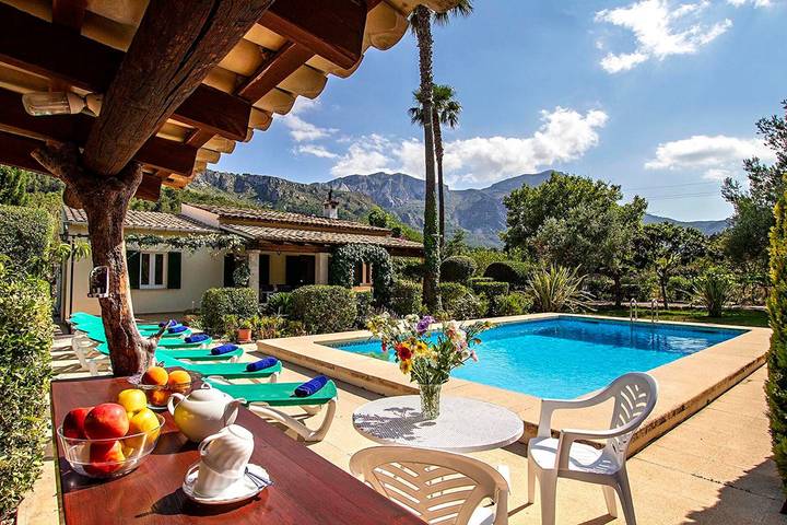 Maison de vacances "La Plana" avec vue sur la montagne, piscine, jardin et terrasse in Torrent de la Vall d'en Marc, Pollença