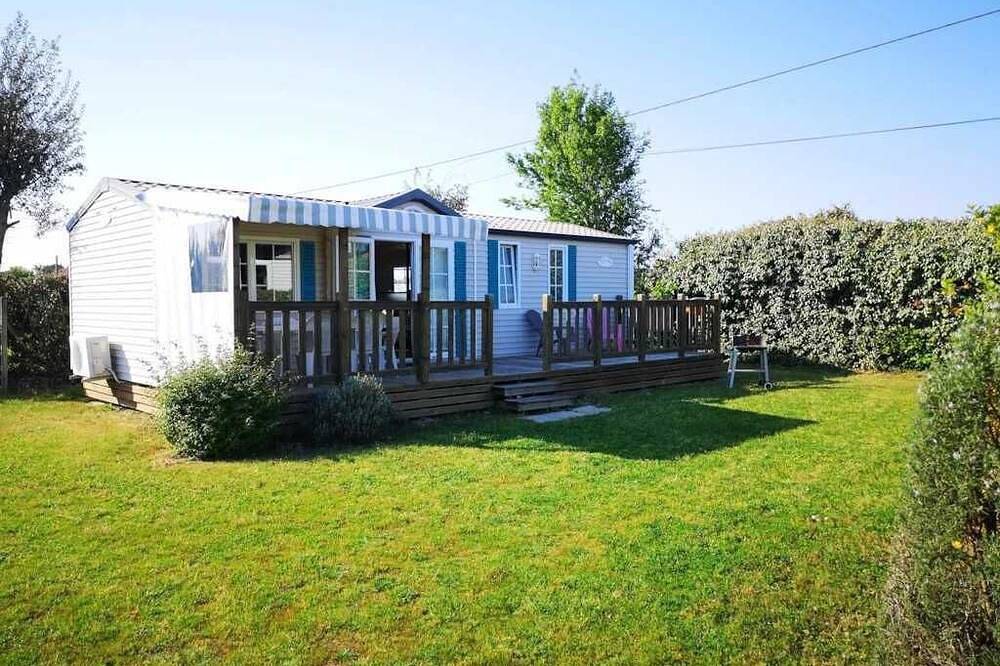 Camping 4 étoiles - Piscine - efci0h in Challans, Loire Valley