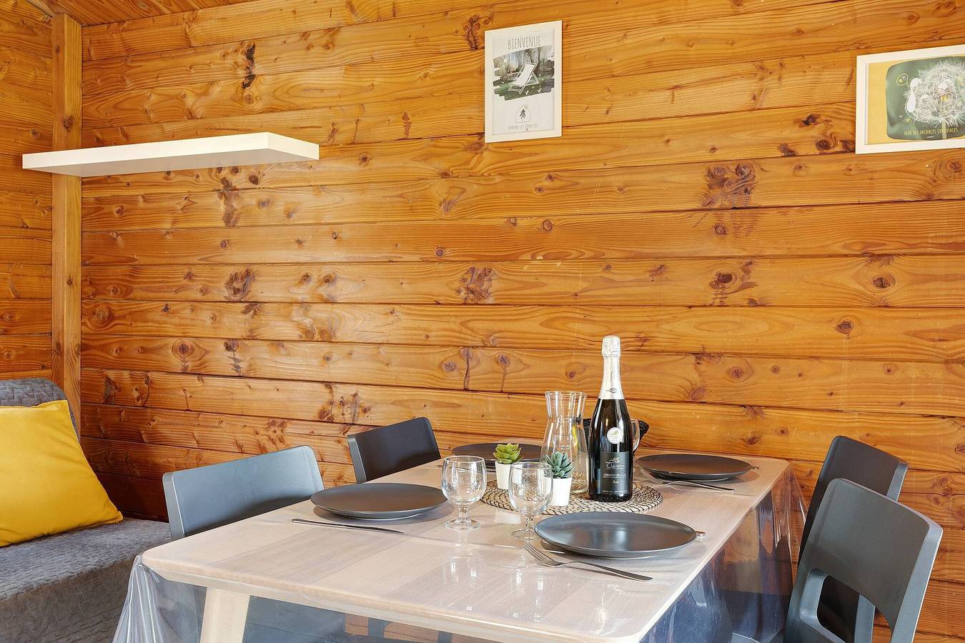 Chalet "Confort 20" with Terrace and Shared Pool in Saint-Gervais (Vendée), Vendée