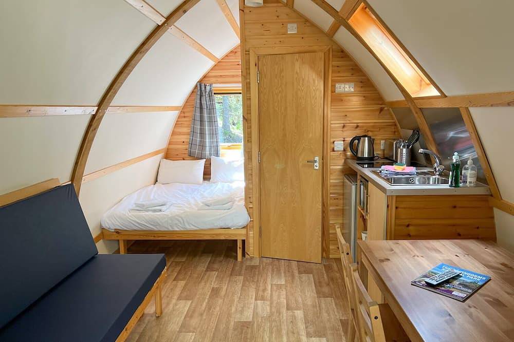 Woodland Escape in a Cosy Glamping Cabin in Lecht, Moray