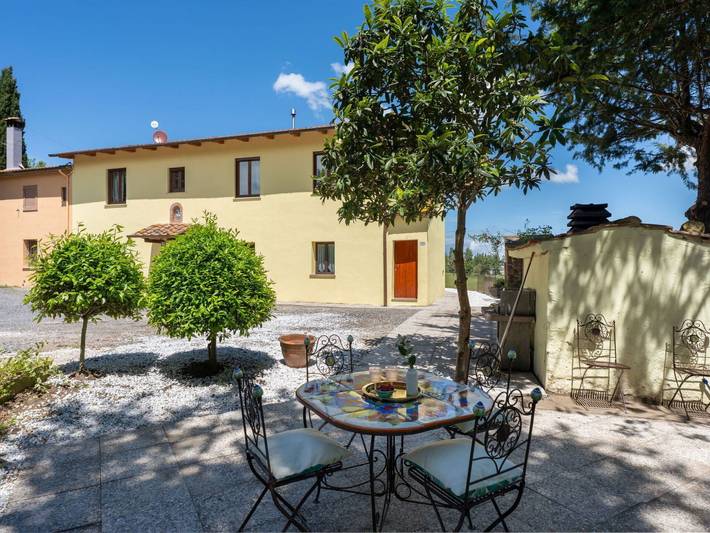 Agriturismo per 11 persone, con giardino, con animali domestici a Montaione