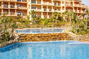 Villa for 4 Guests in Torrequebrada, Benalmádena, Picture 3