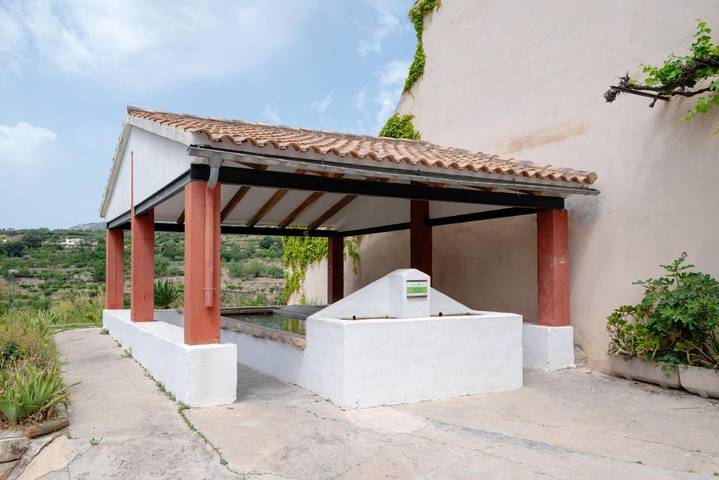 Casa rural para 7 personas, con piscina además de balcón y vistas en Vall de Gallinera - 2