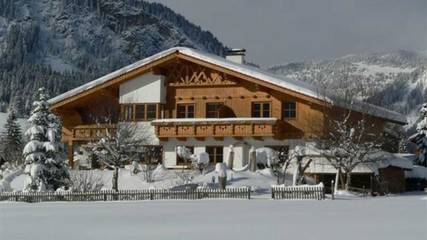 Ferienwohnung für 2 Personen, mit Garten und Ausblick sowie Sauna in Grän