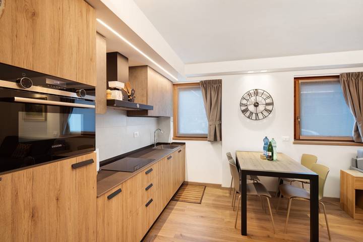 Ganze Wohnung, Ferienwohnung 'Chalet Emma Isolaccia' mit Bergblick, privater Terrasse und Wi-Fi in Isolaccia, Valdidentro