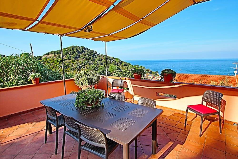 Beautiful Sea View 300 m From The Beach. Cin It049010B42Fibfrdr in Sant'Andrea, Elba