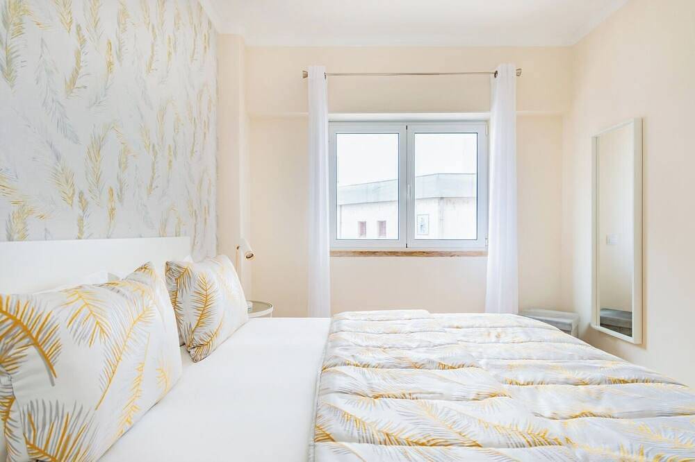 Ganze Wohnung, Oeiras Modern and Spacious Flat in Paço de Arcos, Oeiras