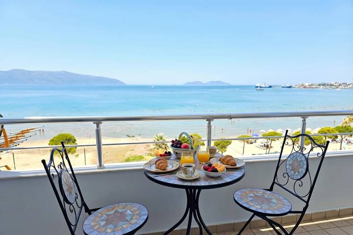 Ferienwohnung für 4 Personen, mit Meerblick und Balkon in Albanien