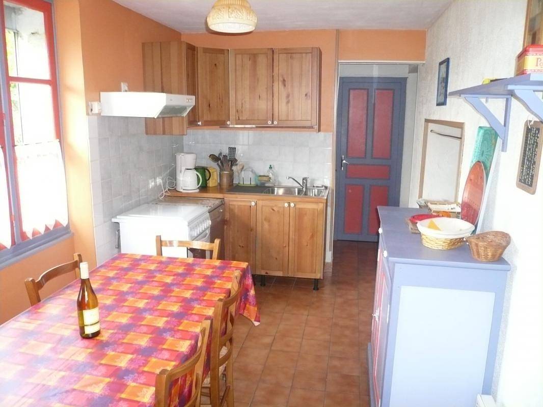 Gîte voor 5 personen met tuin in Cussy-en-Morvan, Autun en omgeving