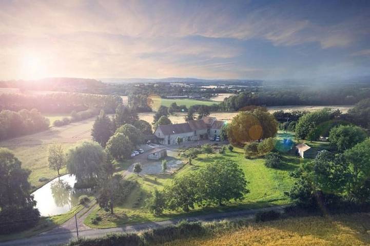 Gîte pour 12 personnes, avec jardin