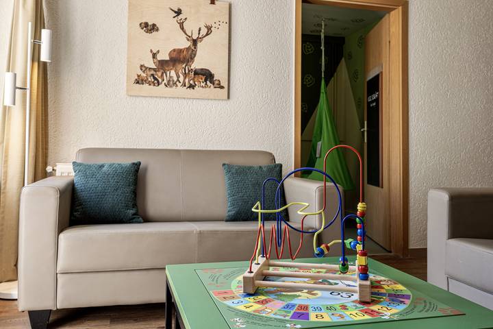 Bungalow für 6 Personen, mit Balkon/Terrasse und Terrasse in Schweich an der Römischen Weinstraße - 4