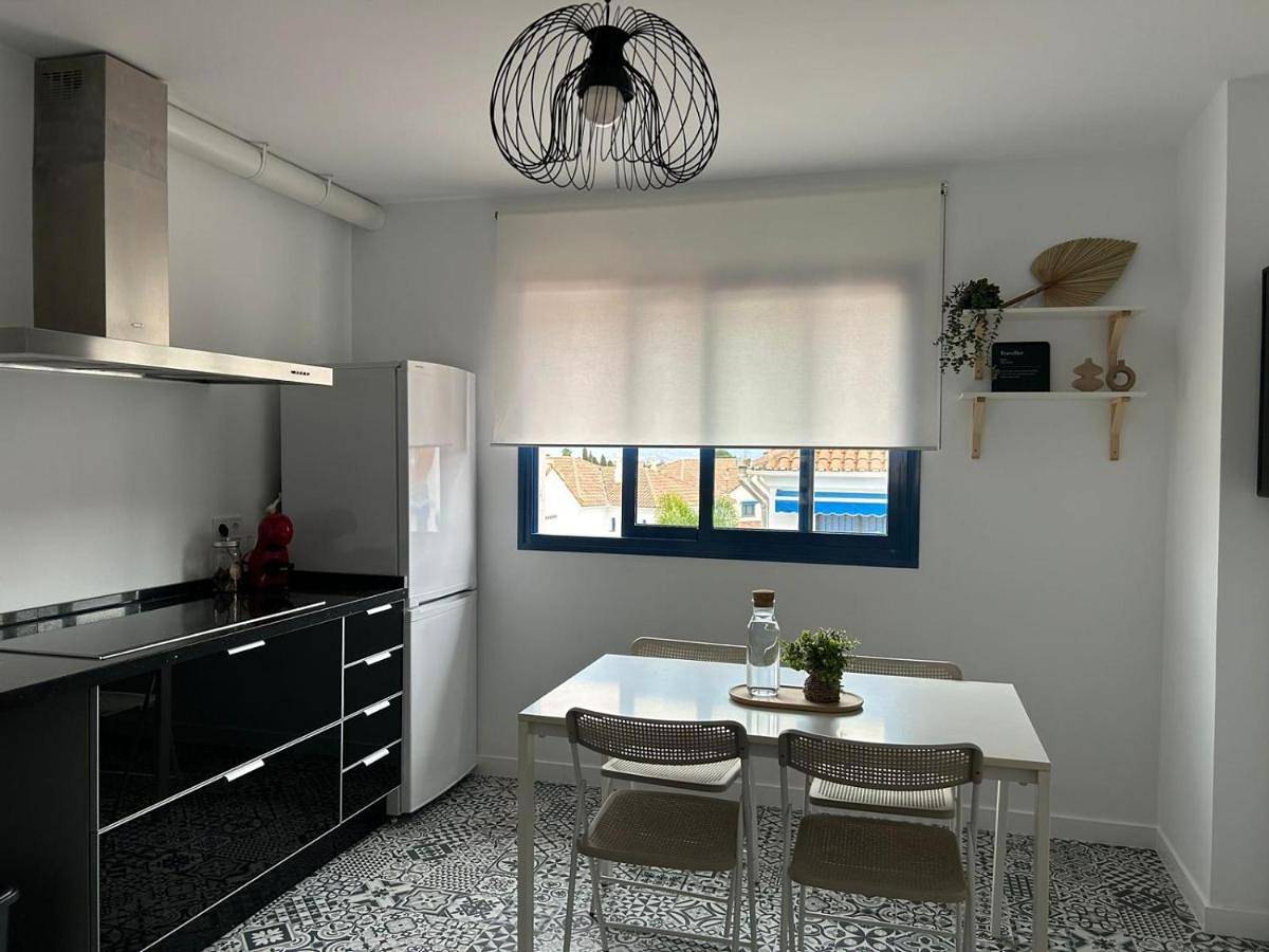 Appartement de vacances entier, Double Room with Private Bathroom in Pinos de Alhaurín, Alhaurín de la Torre