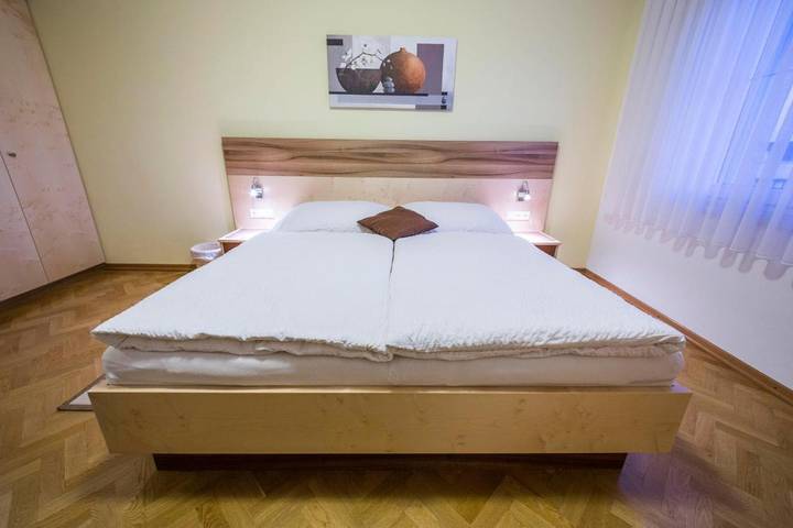 Location de vacances pour 2 personnes, avec Balcon ainsi que Terrasse et Jardin à Illmitz - 4