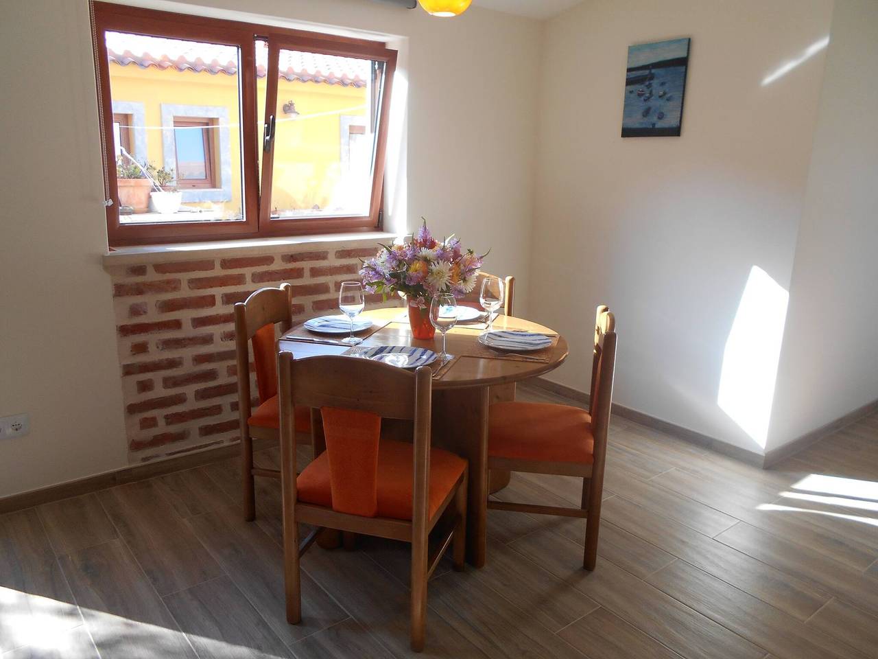 Ferienhaus mit 2 Schlafzimmern mit jeweils eigenem Bad in einem Küstendorf in Salir do Porto, Tornada e Salir do Porto