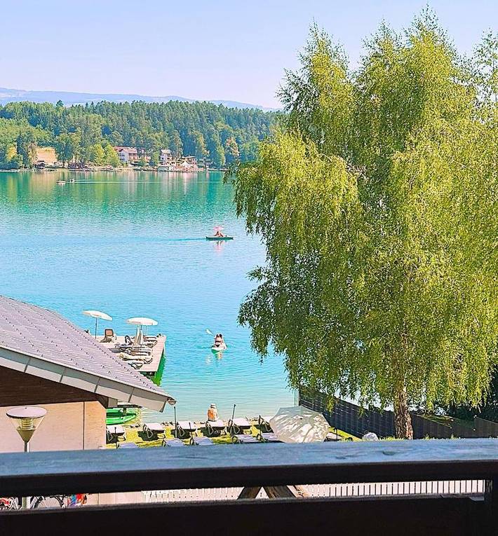 Ferienwohnung für 8 Personen, mit Garten und Seeblick sowie Ausblick, mit Haustier - 1