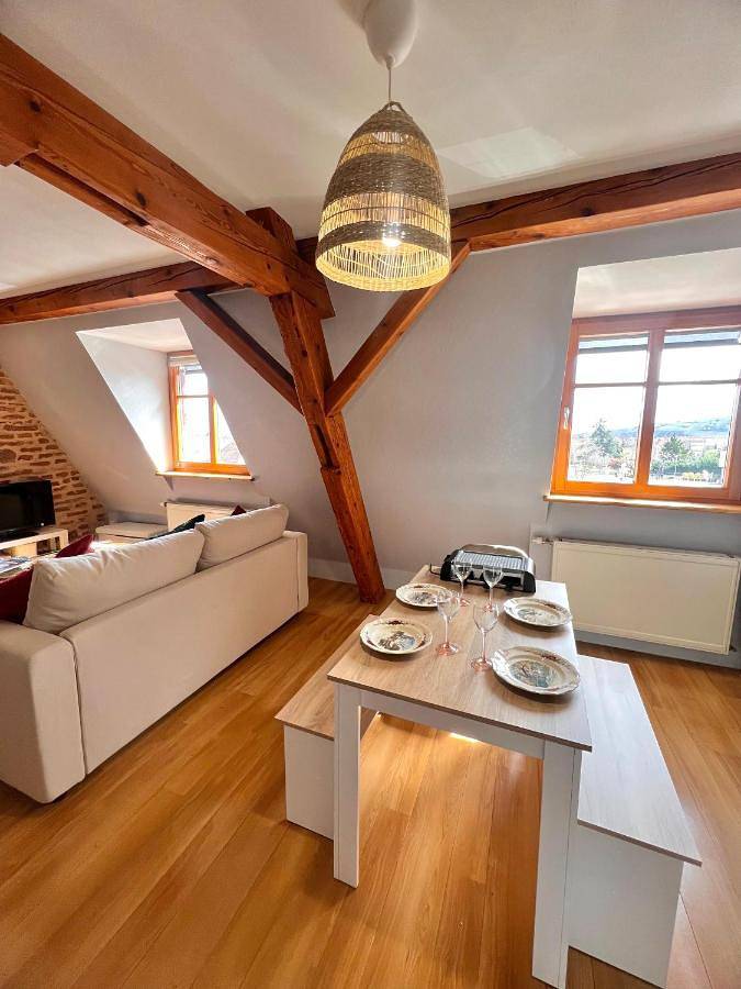 Appartement entier, Duplex au cœur de Turckheim, 10 min de Colmar et place de parking in Turckheim, Région de Colmar