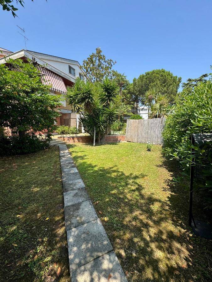 Location de vacances pour 2 personnes, avec jardin et vue à Roseto degli Abruzzi - 2