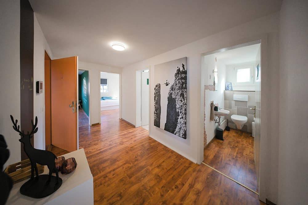 Ganze Wohnung, Weinbergblick - Sasbachwalden zentral, familienfreundlich mit Kamin und Küche in Sasbachwalden, Mittlerer Schwarzwald