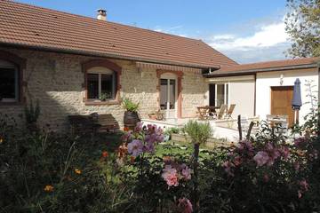 Gîte pour 5 personnes, avec jardin à Chagny