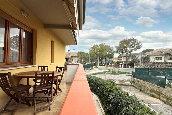 Holiday apartment for 5 people, with balcony/terrace - 1