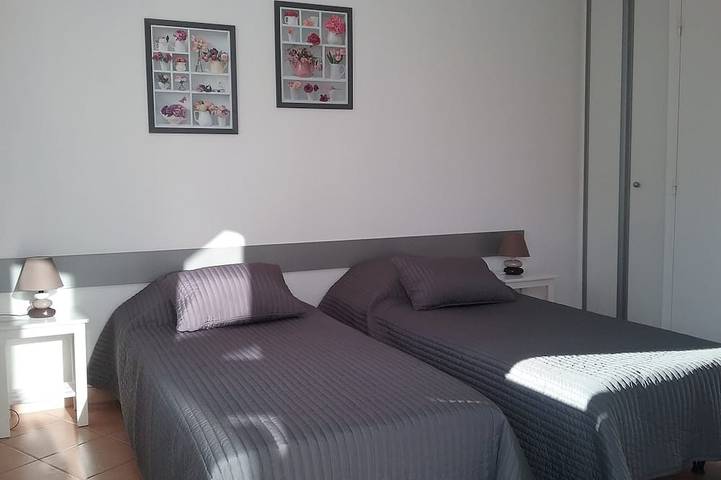 Location de vacances pour 6 personnes, avec piscine et jardin, animaux acceptés dans Portiragnes Plage - 2