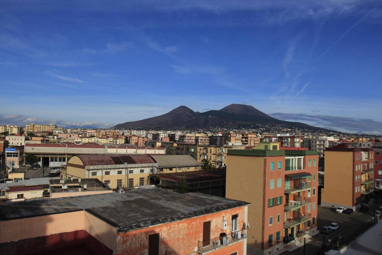 Triple Room with Private Bathroom in Portici, Parco nazionale del Vesuvio