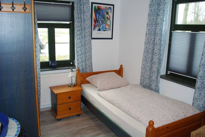 Ferienwohnung für 3 Personen, mit Pool und Garten in Dargun - 2