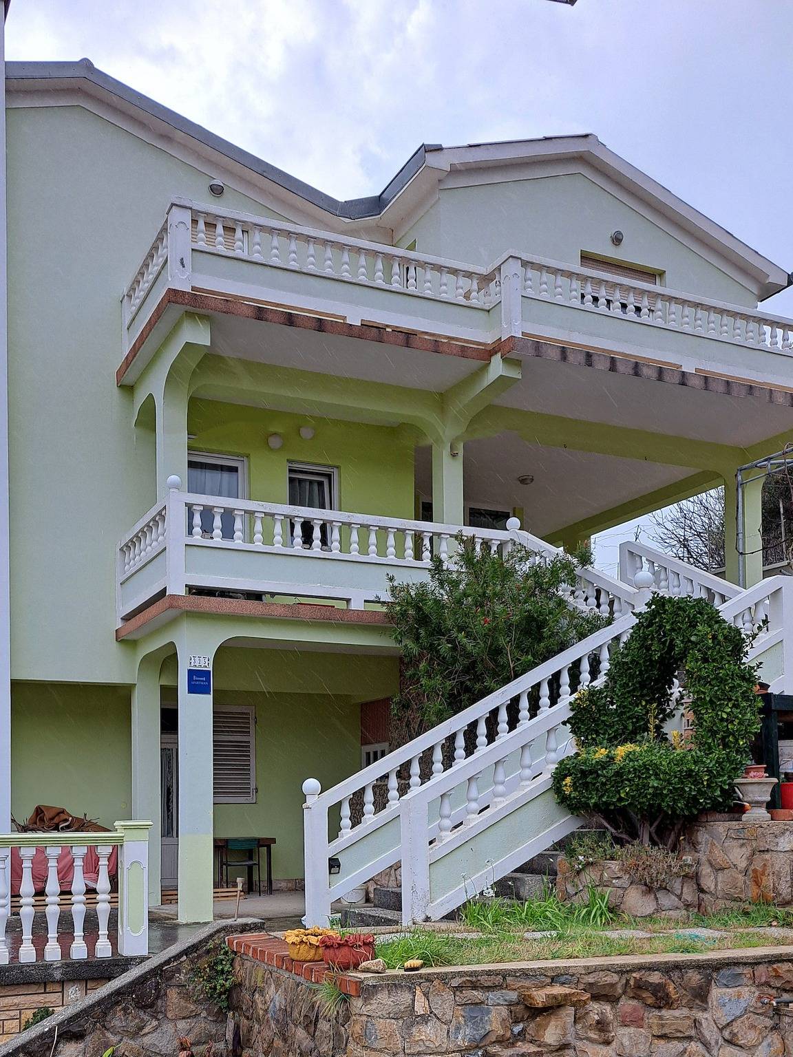 Ganze Wohnung, 2-Zimmer-Ferienwohnung mit Balkon Palit, Rab A-22743-a in Palit, Rab
