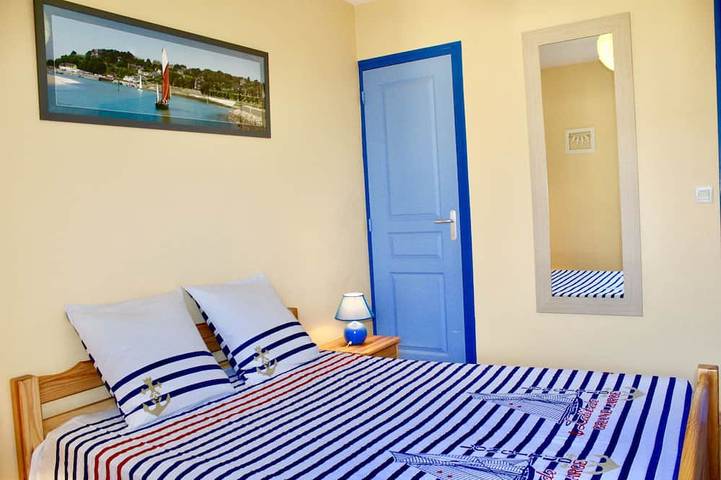 40 mètres de la Plage de la Mer,Maison au calme,Parking Privé, Charges Comprises in Barneville-Carteret, Côte de la Déroute