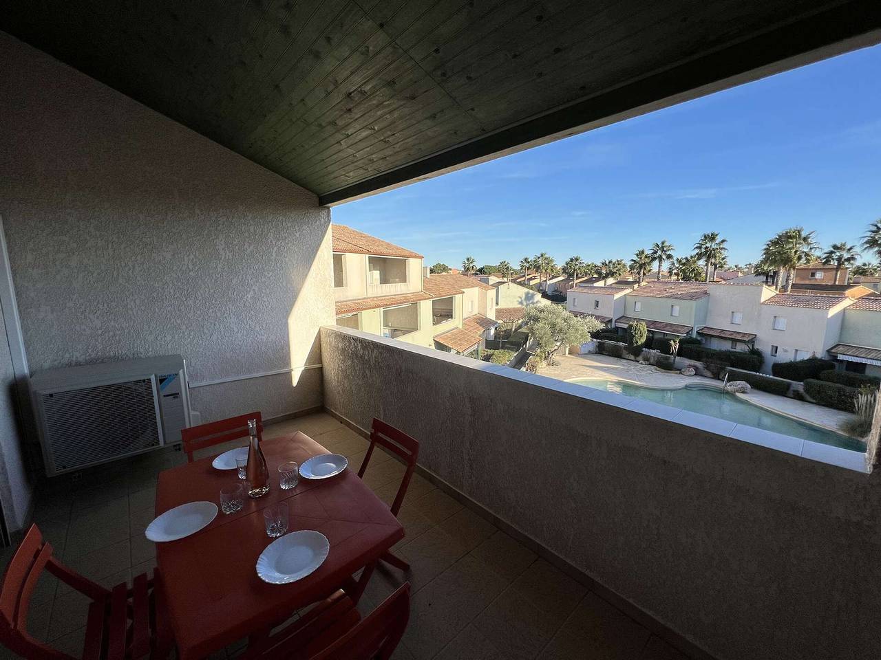 Appartement entier, Appartement T3 avec Piscine, Clim, Terrasse, Parking Privé – À 600m de la Plage, 6 Pers. in Valras-Plage, Côte méditerranéenne (France)