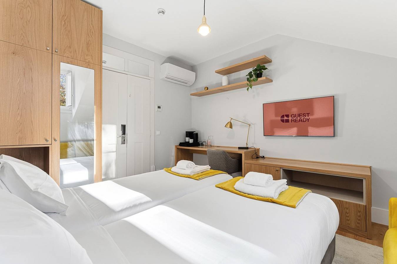 Apartamento entero, Guestready - A&S Guesthouse - Quarto Twin in Sé Nova (Coimbra), Coimbra