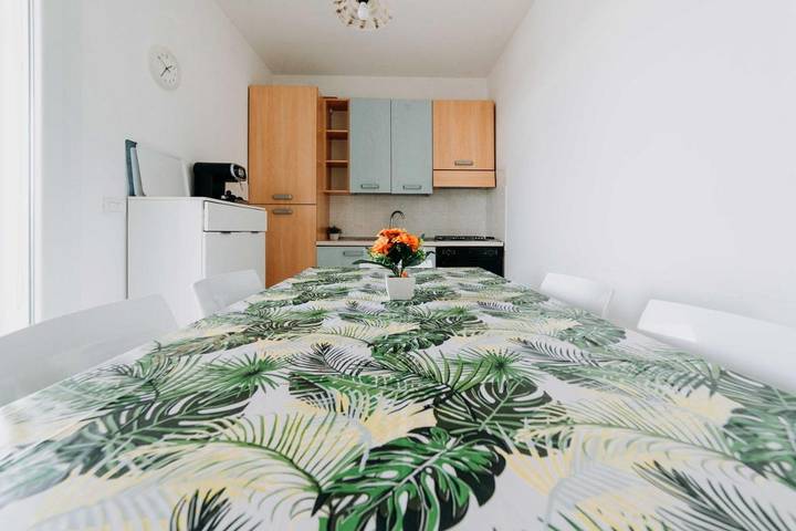 Location de vacances pour 10 personnes, avec jardin et terrasse, animaux acceptés dans Marina di Pescoluse - 3