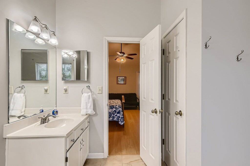 Lawrenceville Gem! Close Hwy 85 & 316! in Gwinnett County