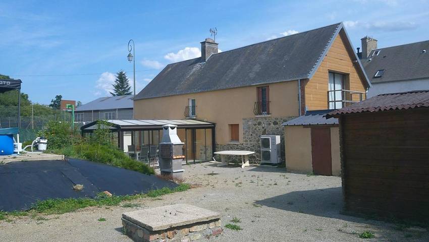 Location de vacances pour 8 personnes, animaux acceptés dans Saint-Aubin-du-Perron