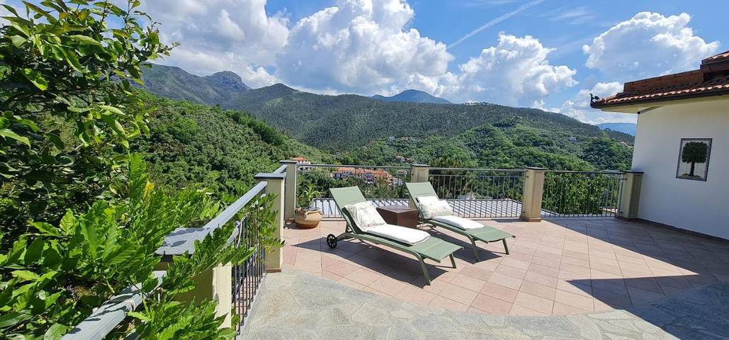B&b voor 3 personen, with Balkon and Terras as well as Uitzicht in Casarza Ligure