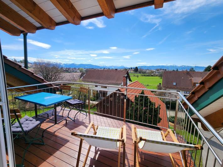 Ferienwohnung für 4 Personen, mit Balkon und Garten sowie Seeblick in Bodolz