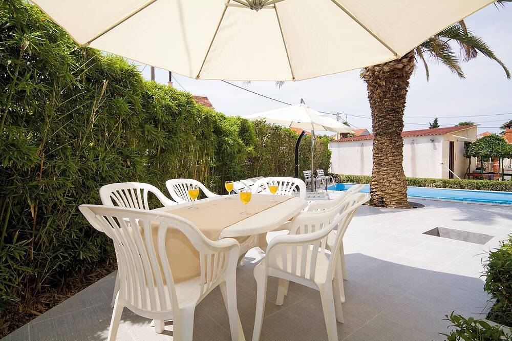Apartamento entero, Spatious 2-bedroom family apartment in Ciudad de ZadarZadar, Zadar (Municipality)