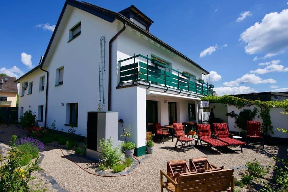 Ganze Wohnung, Fewo „Im Tal der roten Traube“ - Appartement mit 3 Schlafzimmer und Balkon in Ahrweiler, Bad Neuenahr